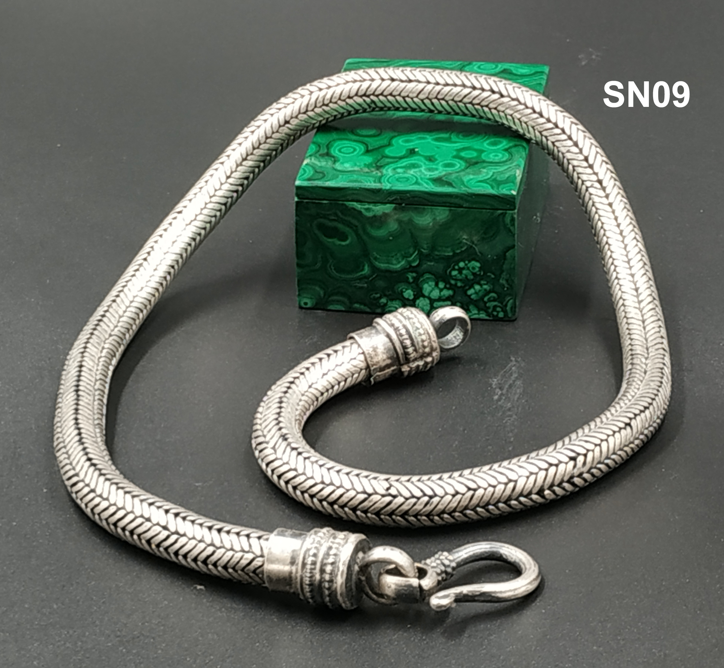 sn09